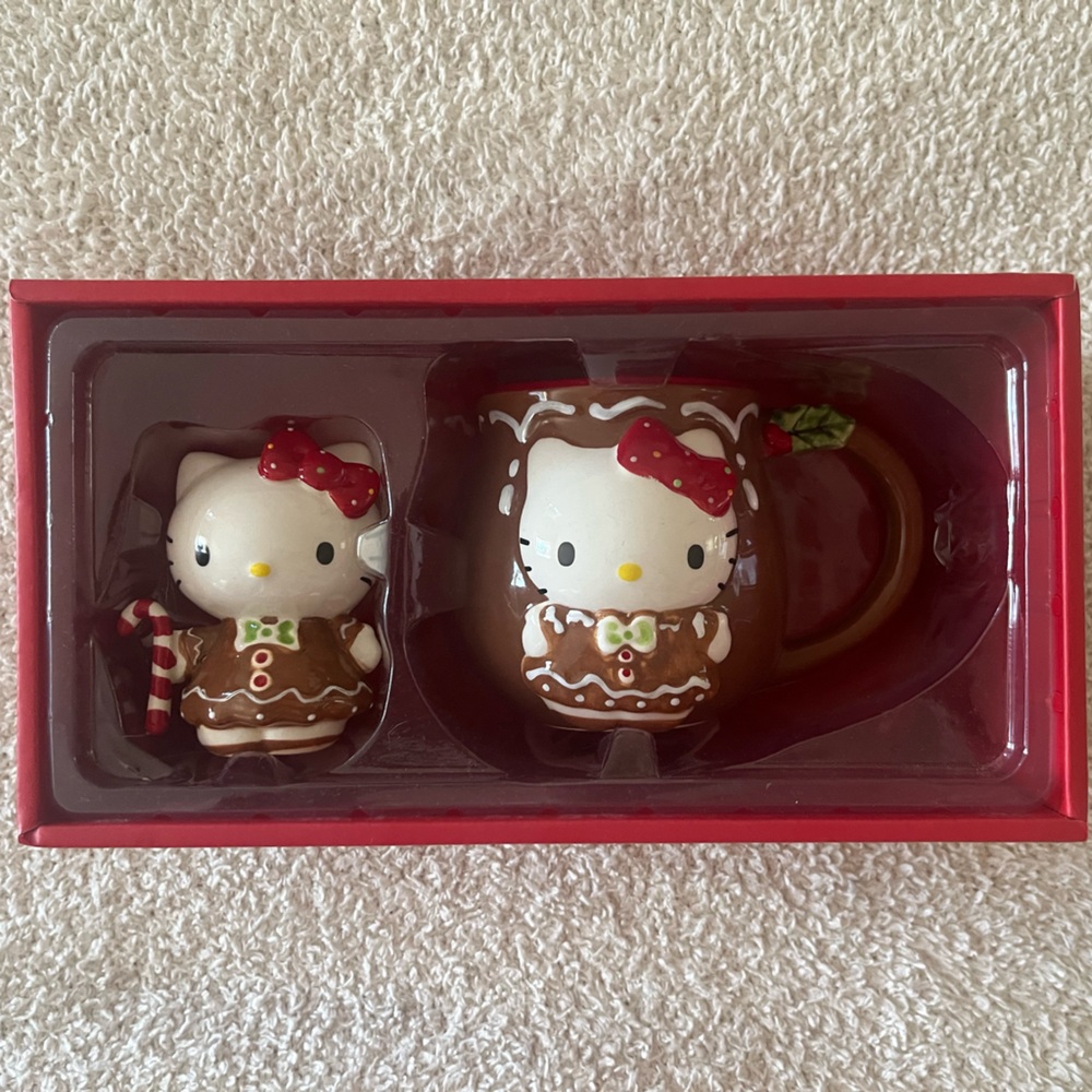 Hello Kitty Gingerbread Holiday Ornament Set - Red, White, Brown